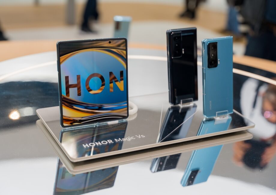 HONOR Magic V6 smartphone foldable