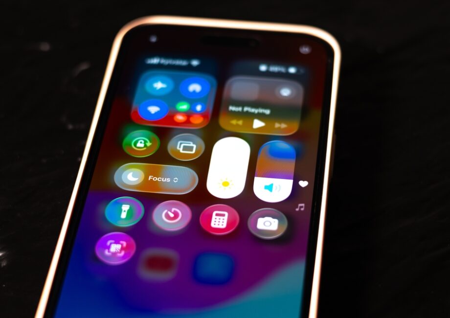 Screenshot delle beta pubbliche di iOS 27