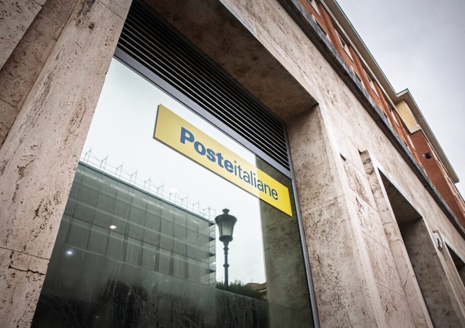 ATM Postamat di Poste Italiane