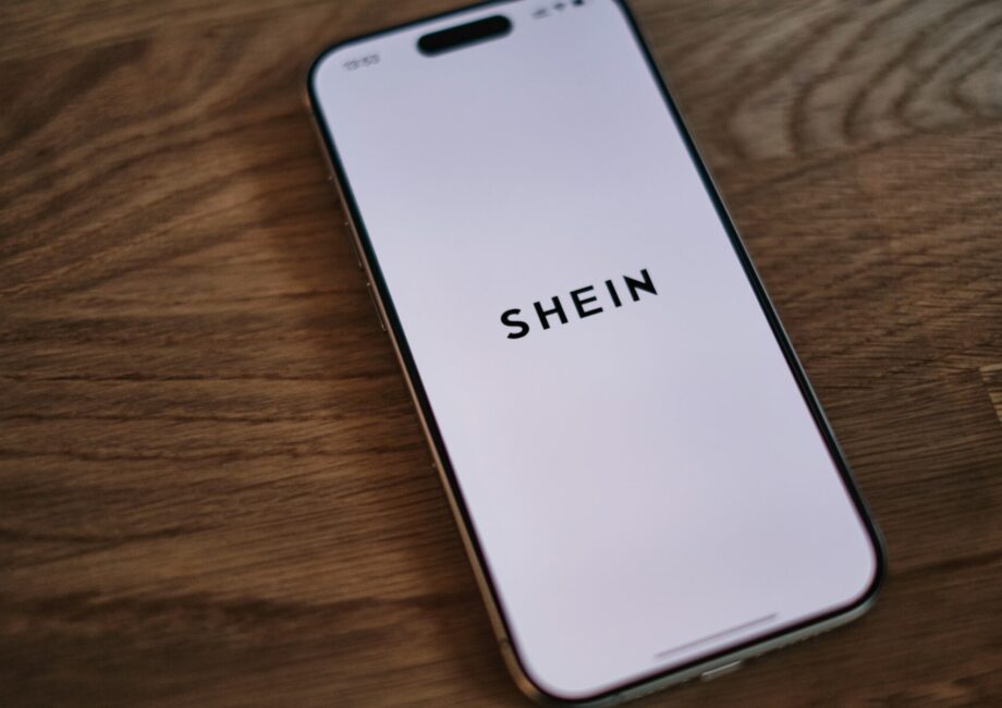 Shein debutto Borsa di Hong Kong