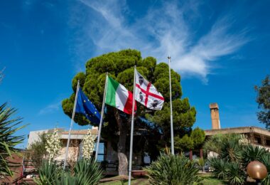 Nave luxury nel porto di Olbia