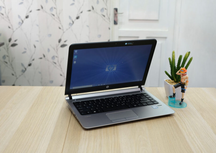 HP OmniDesk in offerta con design elegante