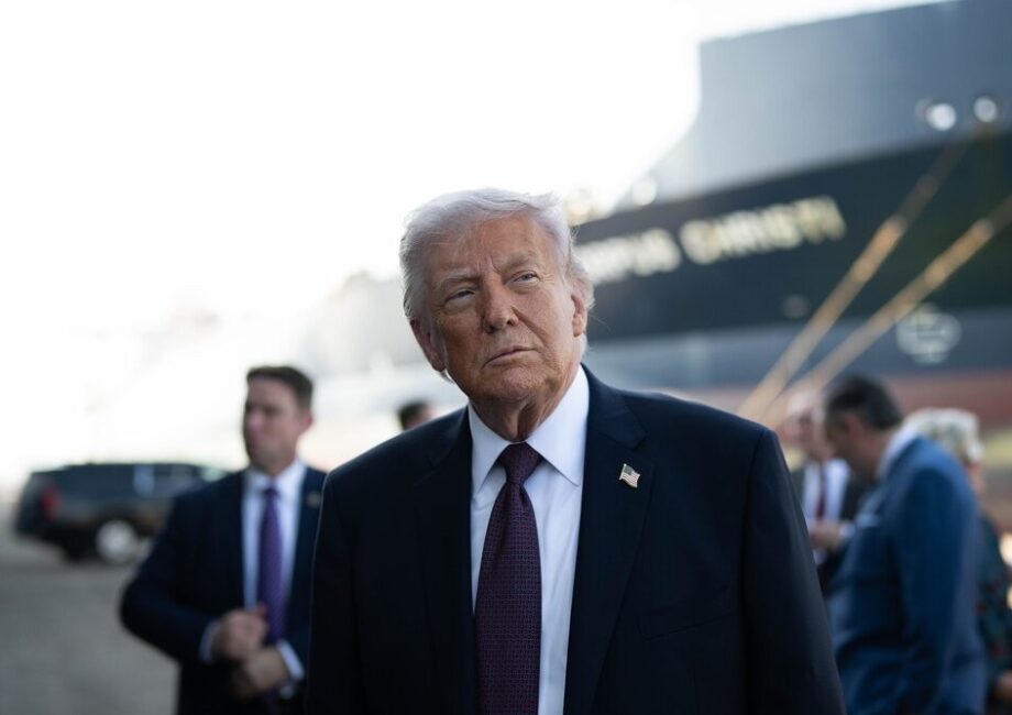 Trump annuncia la rinominazione dell'intelligenza artificiale