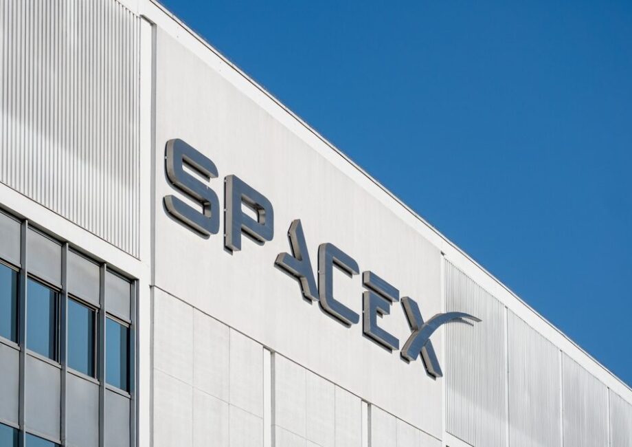 Elon Musk annuncia donazione di azioni SpaceX