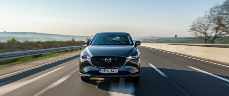 Nuova Mazda CX-30 2027
